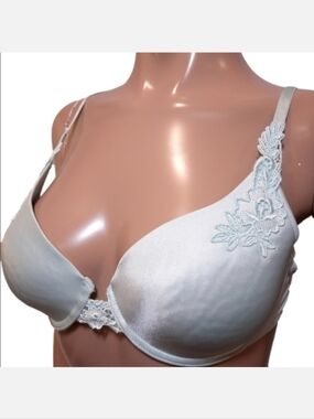 3/$20 Valisere Lingerie Satin Underwire Demi Bra Embroidered Mint Green 38B